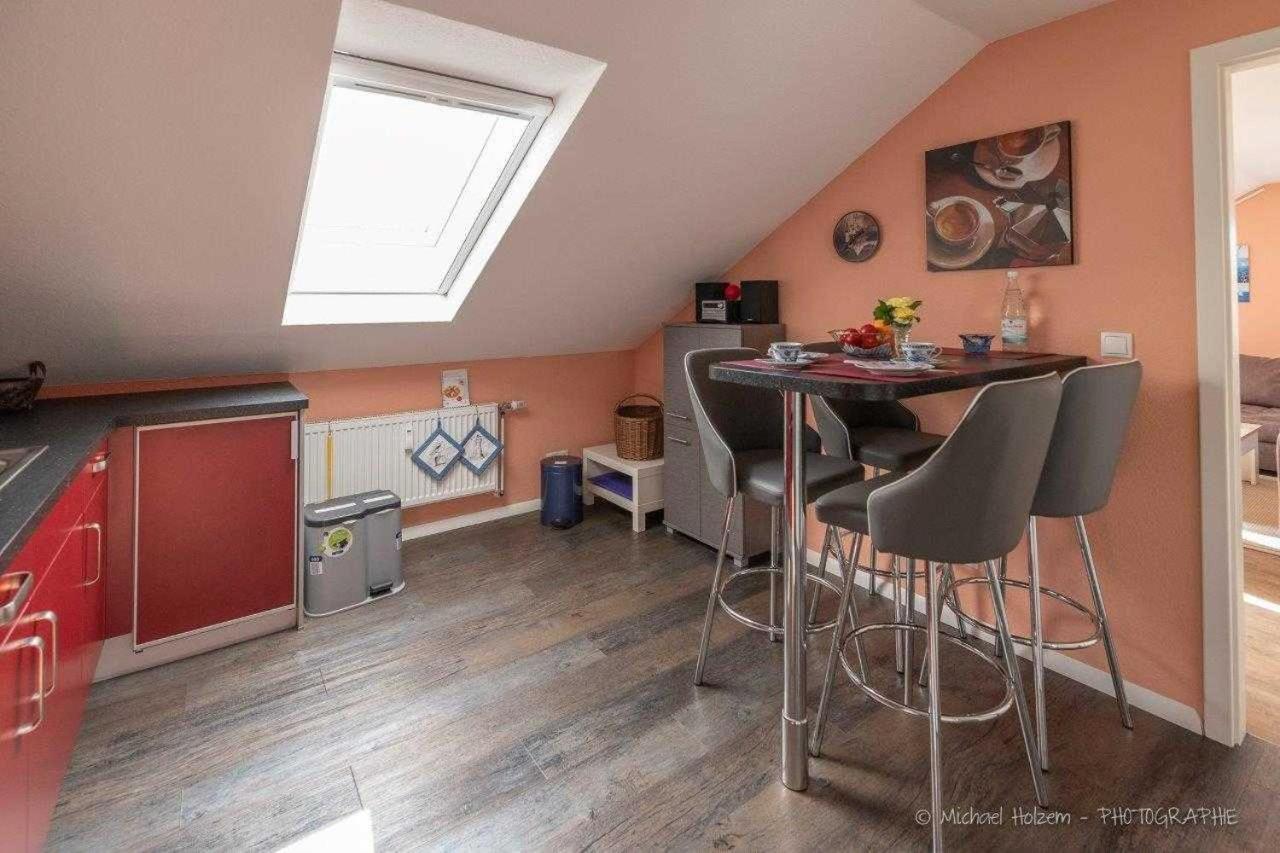 Ferienwohnung Otzen, Hauke - Otzens kleine Dachkammer Treia Exterior foto